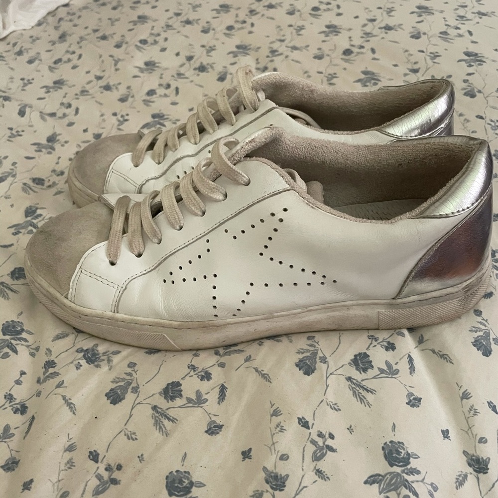 Steve Madden sneakers size 9